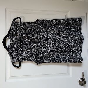 Chaus New York B&W mosaic shell Size: M